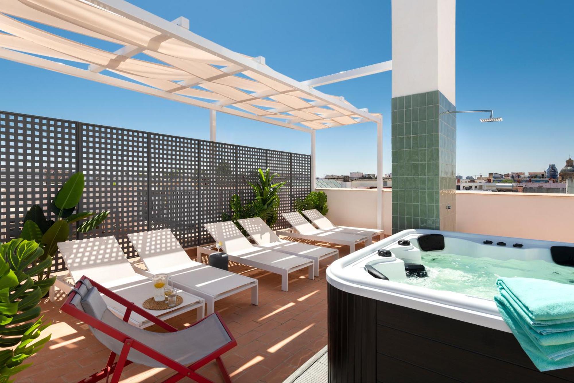 Magno Apartments San Gil - Shared Jacuzzi Sevilla Exterior foto